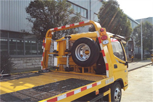 小河附近汽车搭电救援电话