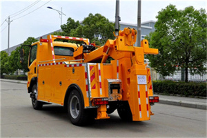 小河高速路拖车费